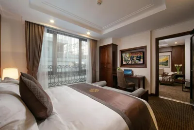 特大床套房 — Rex Hanoi Hotel